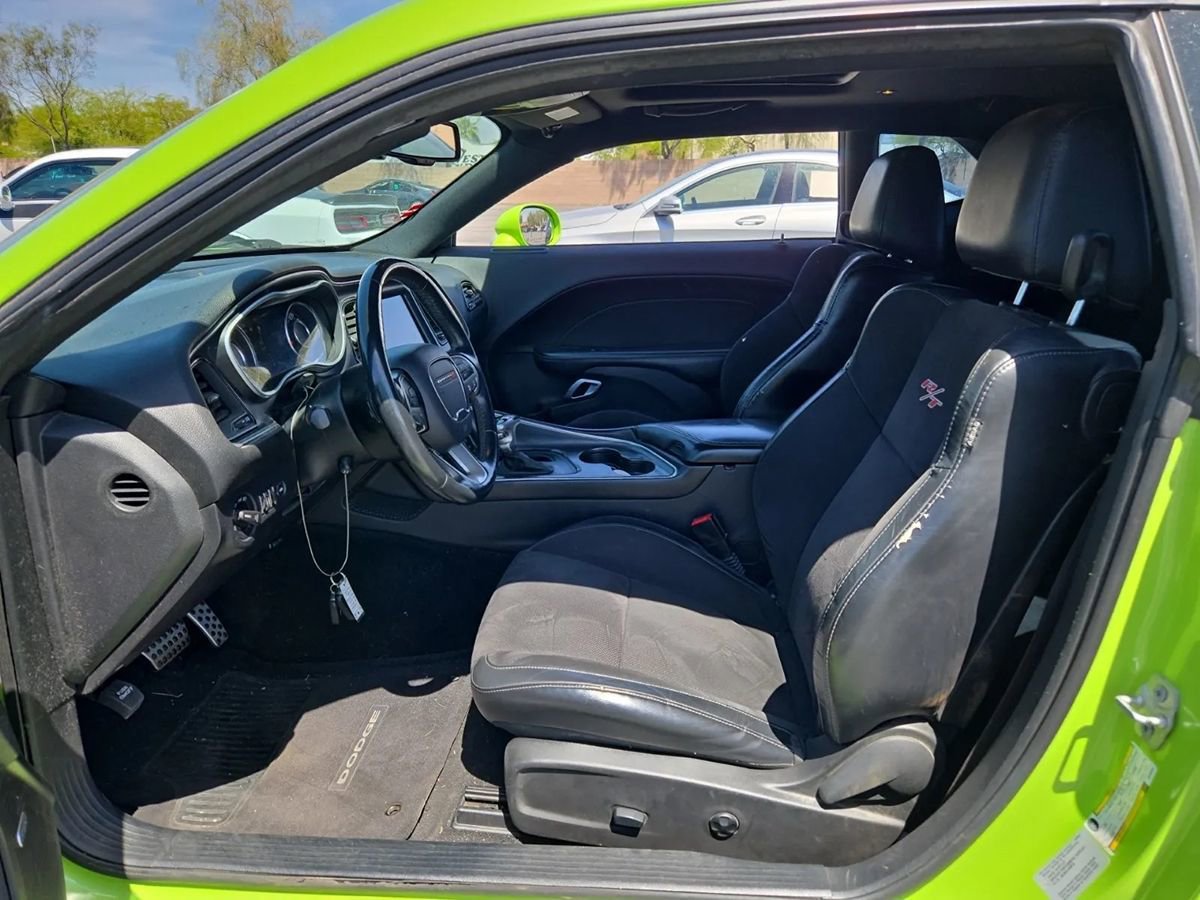 Used 2015 Dodge Challenger R/T Plus RWD image 10