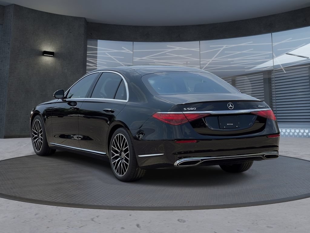 Used 2024 Mercedes-Benz S 580 4MATIC Sedan image 3