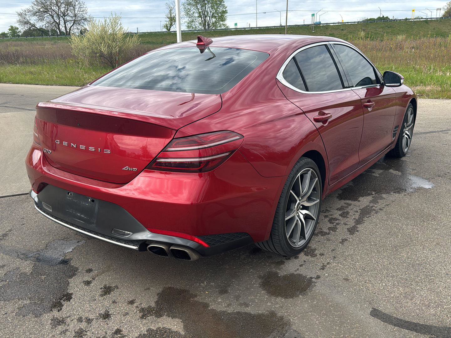 Used 2023 Genesis G70 2.0T AWD/4WD image 6