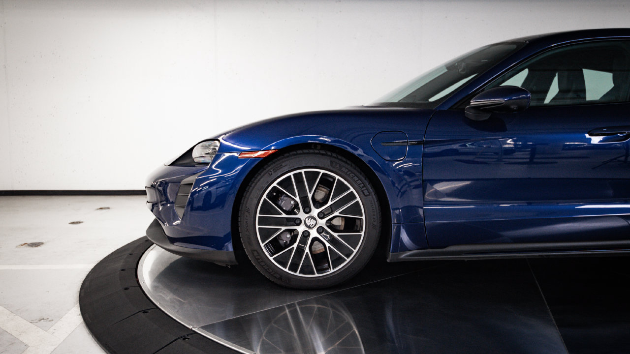 Certified 2023 Porsche Taycan RWD image 11
