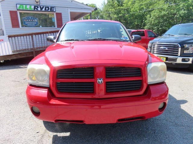 Used 2006 Dodge Dakota SLT w/ Sport Appearance Group AWD/4WD image 3