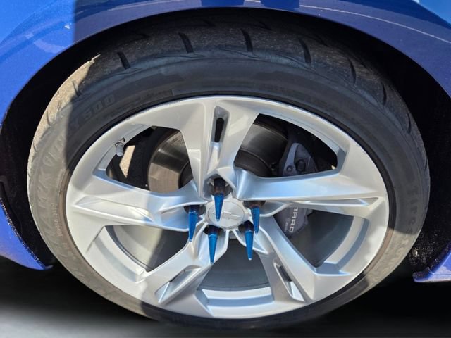 Used 2020 Chevrolet Camaro LT RWD image 21