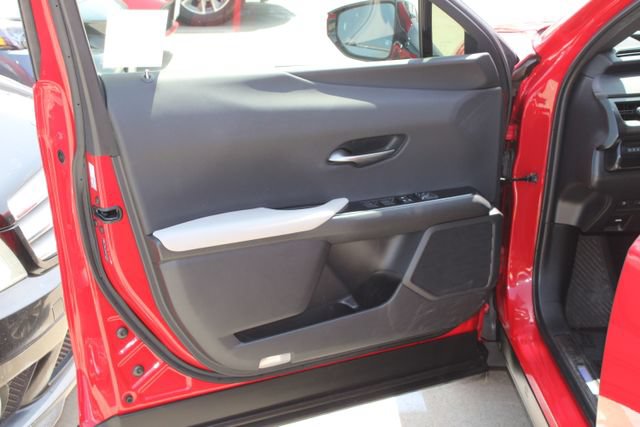 Certified 2024 Lexus UX 250h FWD image 11