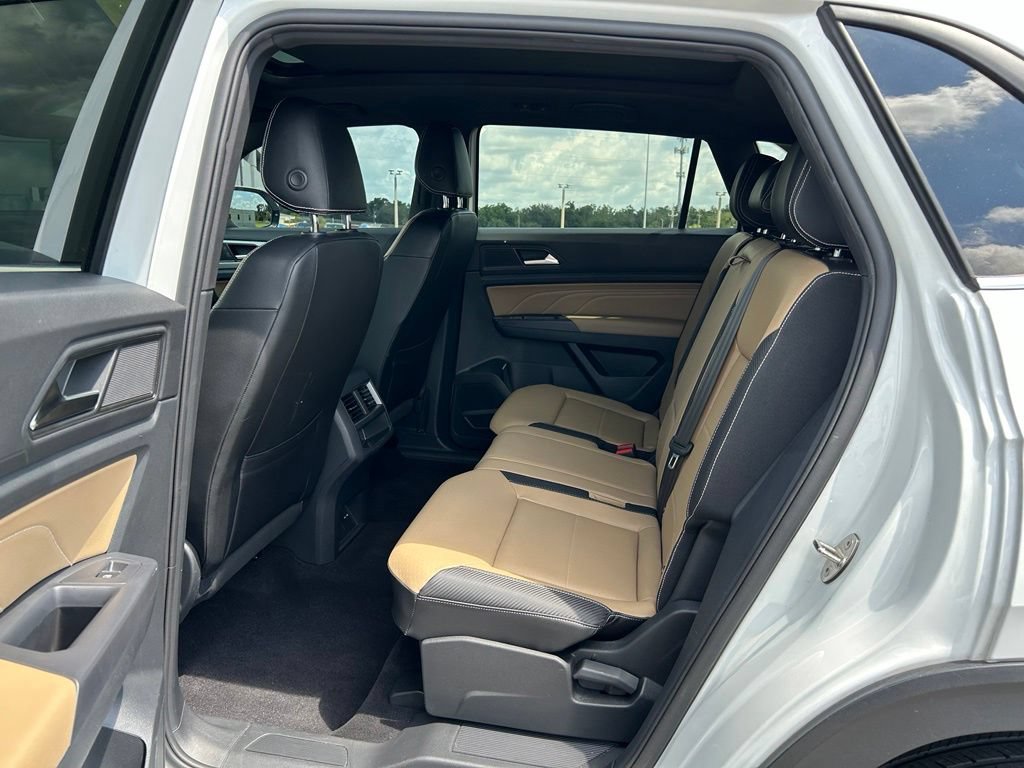 Used 2021 Volkswagen Atlas Cross Sport SE w/ Panoramic Sunroof Package FWD image 50