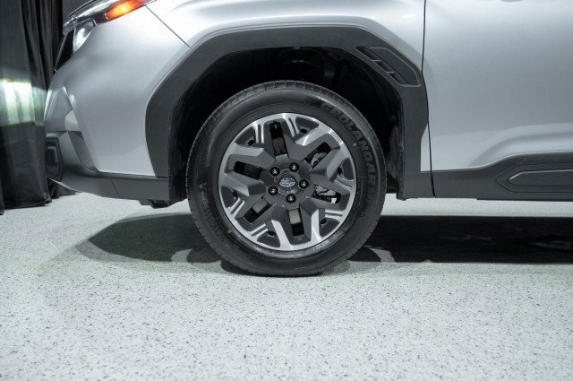Used 2026 Subaru Forester Premium AWD/4WD image 7