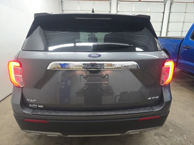 Used 2023 Ford Explorer XLT w/ Equipment Group 202A image 11