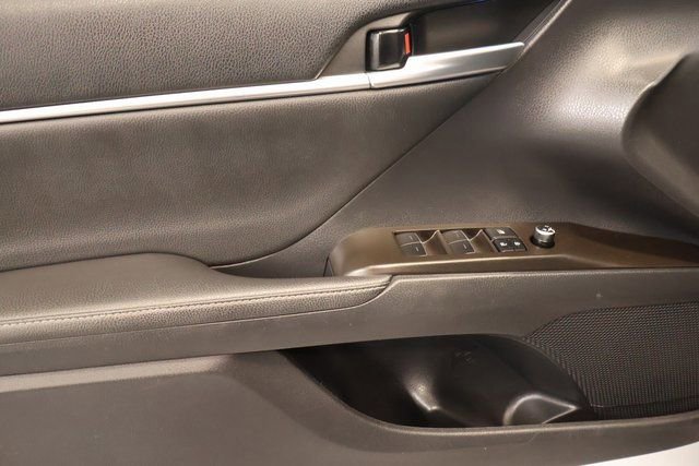 Used 2021 Toyota Camry XSE w/ Navigation Upgrade Package FWD image 10