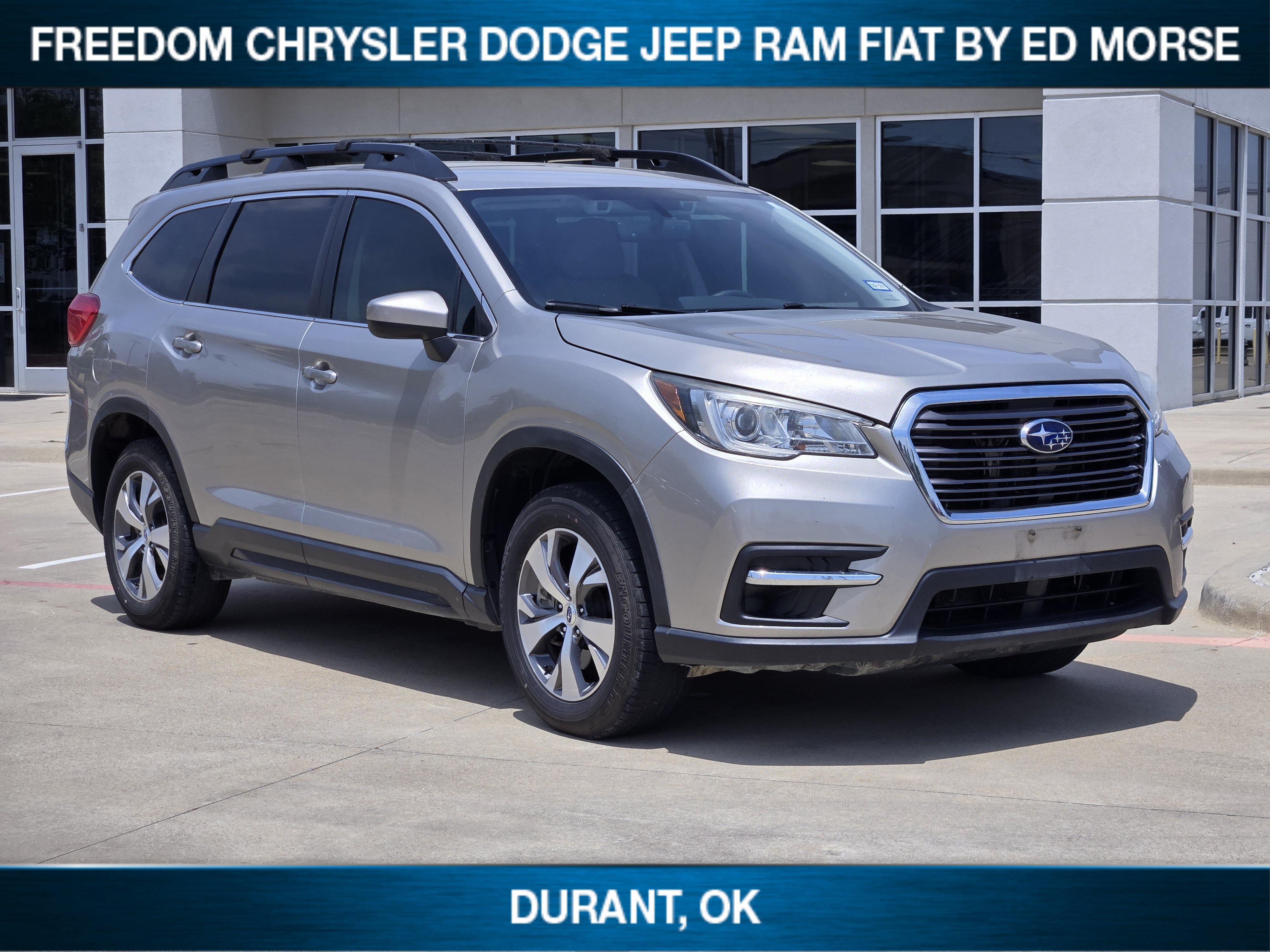Used 2019 Subaru Ascent Premium w/ Popular Package #3 AWD/4WD image 2