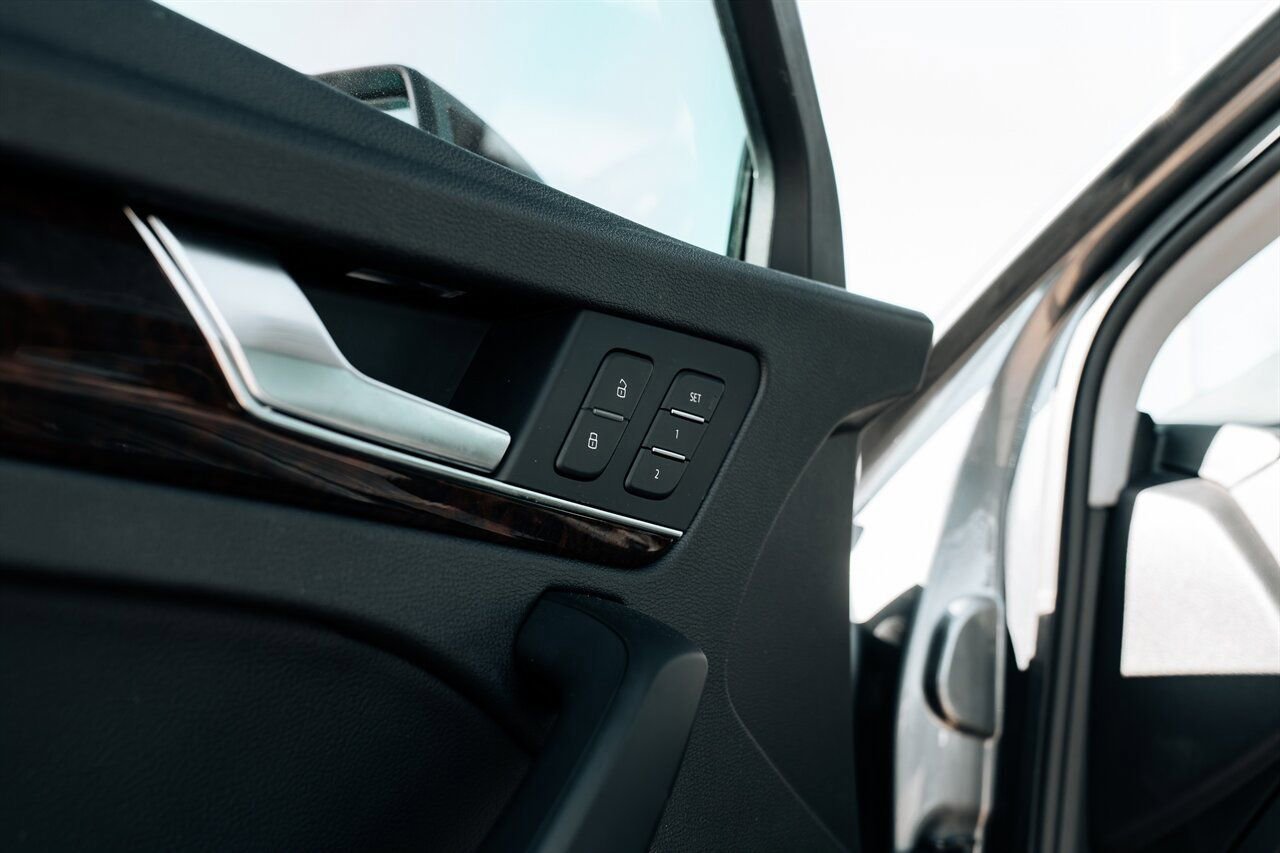 Used 2020 Audi Q5 2.0T Premium Plus w/ Premium Plus Package image 16