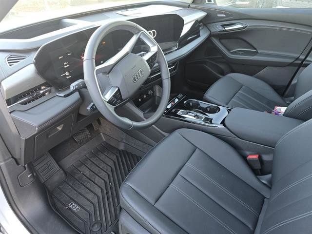 New 2025 Audi Q6 e-tron Premium Plus image 12