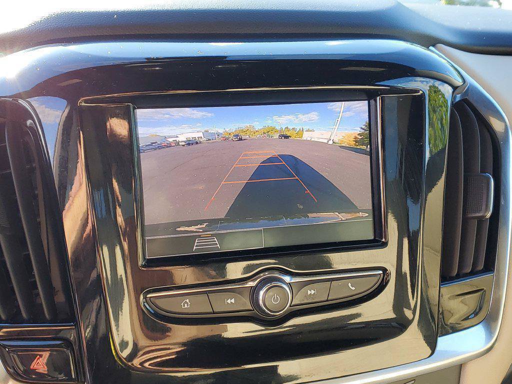 Used 2023 Chevrolet Traverse LS AWD/4WD image 14