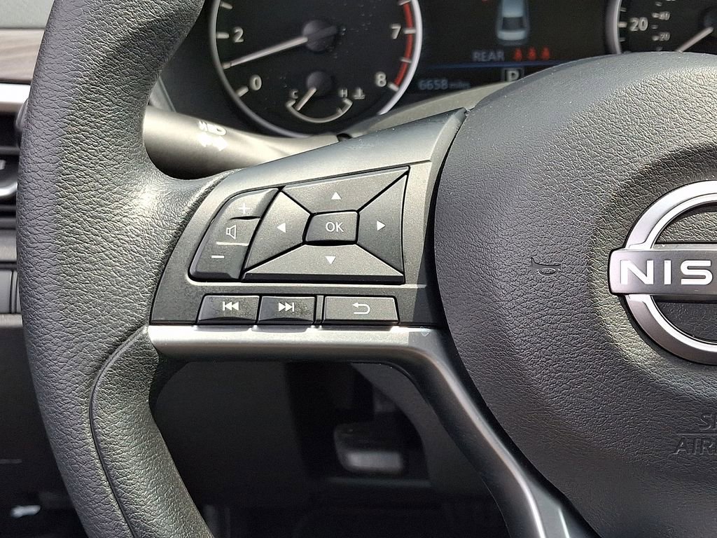 Certified 2023 Nissan Altima 2.5 SV FWD image 19