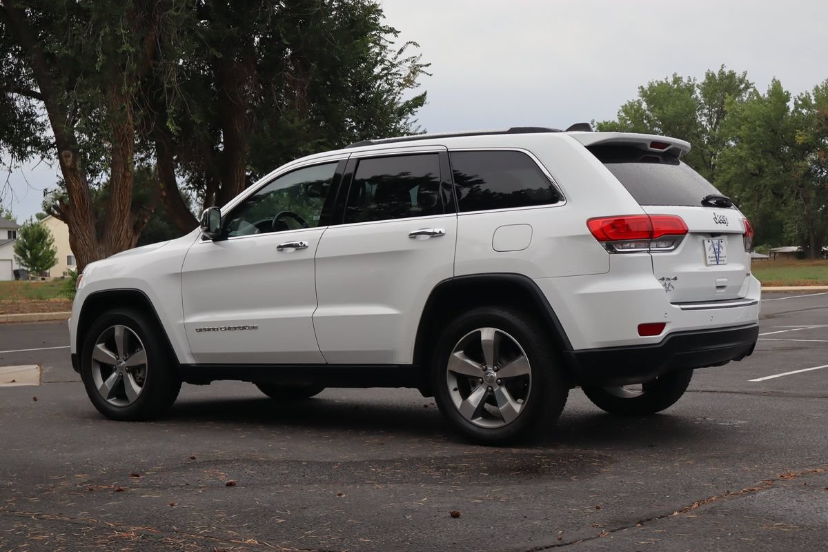 Used 2016 Jeep Grand Cherokee Limited AWD/4WD image 7