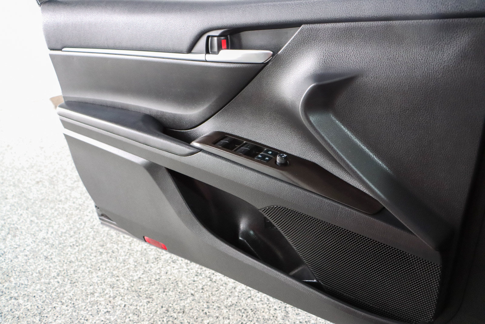 Used 2022 Toyota Camry TRD FWD image 21