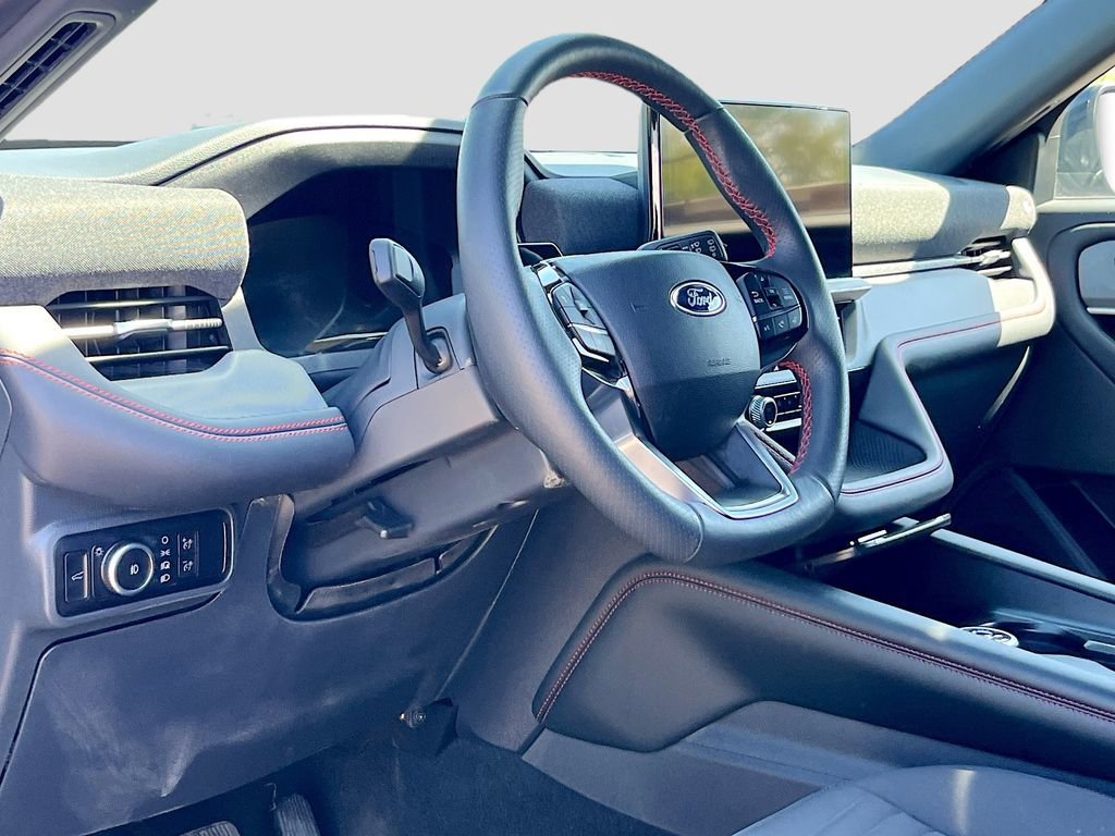 Used 2025 Ford Explorer ST-Line AWD/4WD image 9