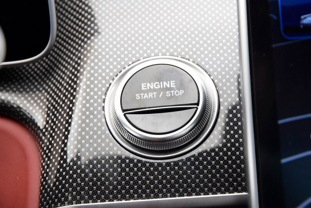 Used 2025 Mercedes-Benz S 580e 4MATIC Sedan image 28