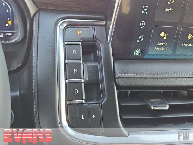 Used 2023 Chevrolet Tahoe Z71 w/ Luxury Package AWD/4WD image 7