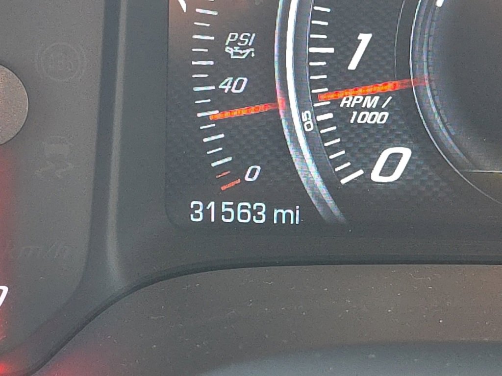 Used 2019 Chevrolet Corvette Stingray Coupe w/ Carbon Flash Badge Package image 22