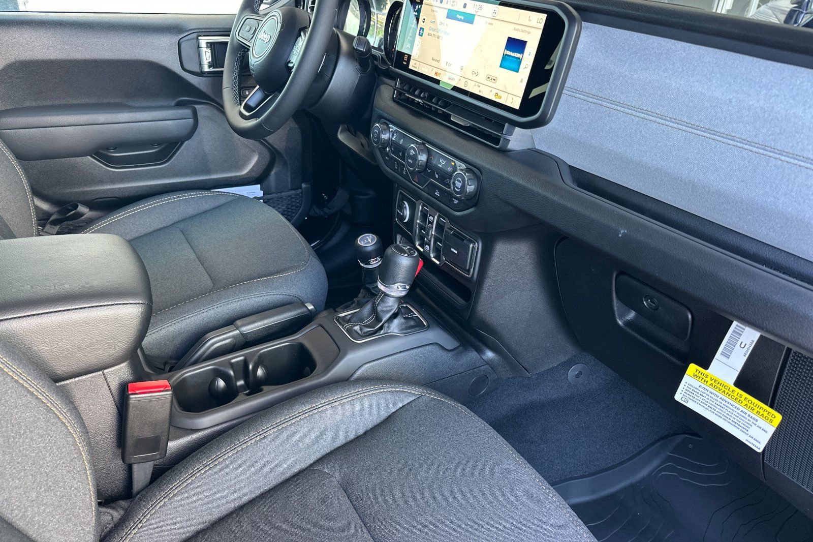 New 2026 Jeep Gladiator Sport AWD/4WD image 16