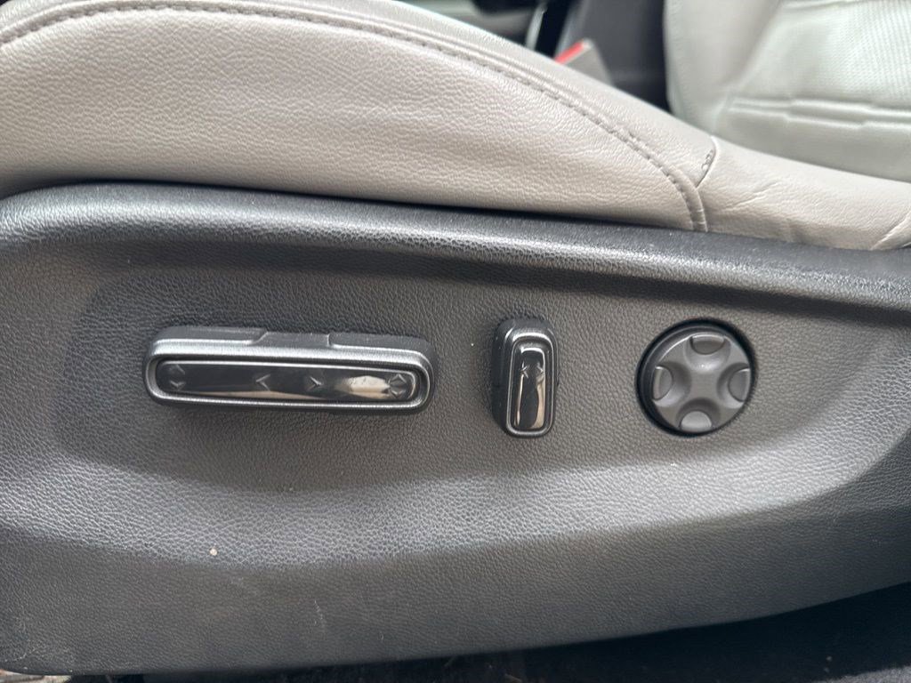 Used 2018 Honda CR-V EX-L image 10