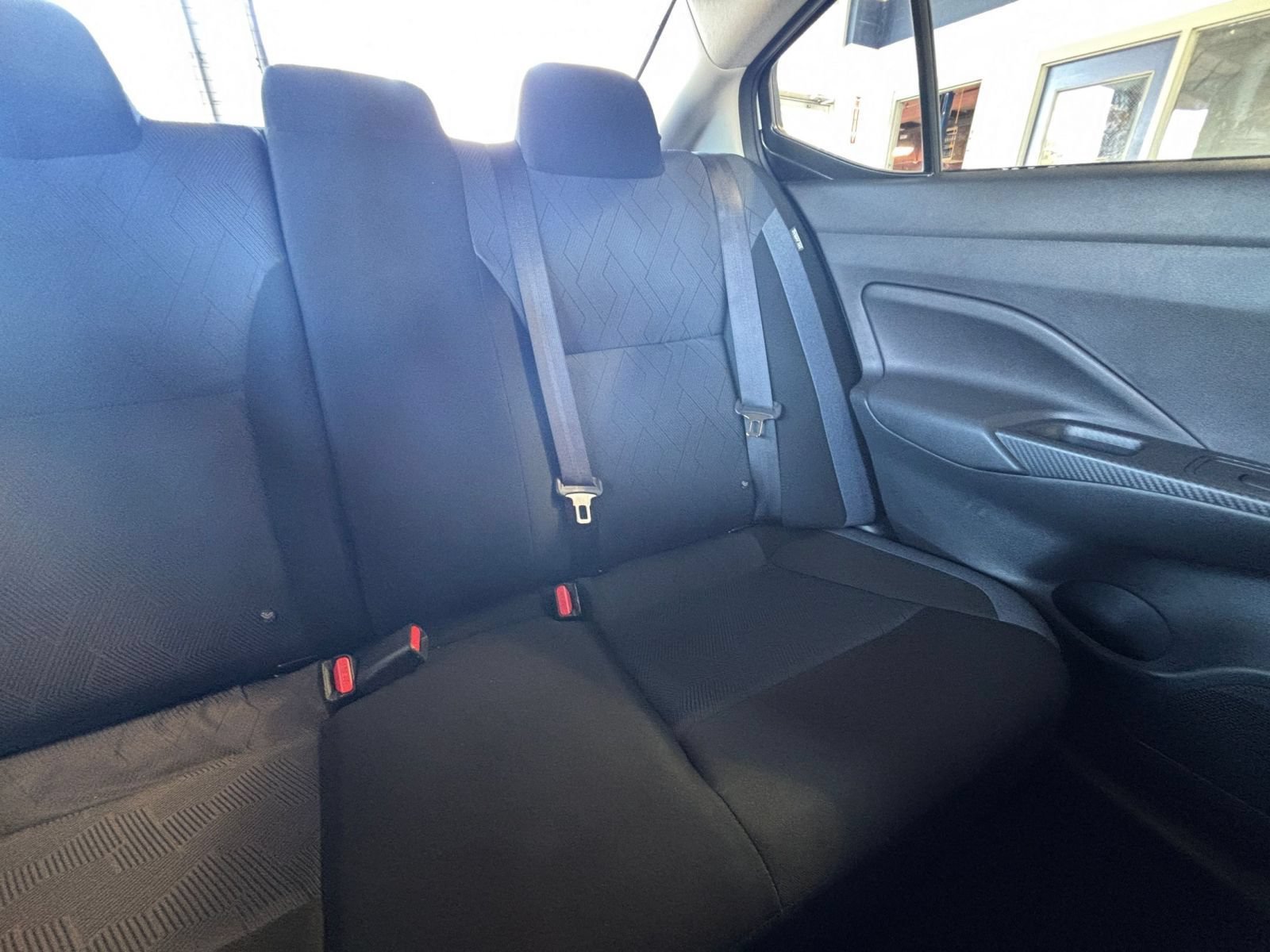 Used 2025 Nissan Versa SV FWD image 35