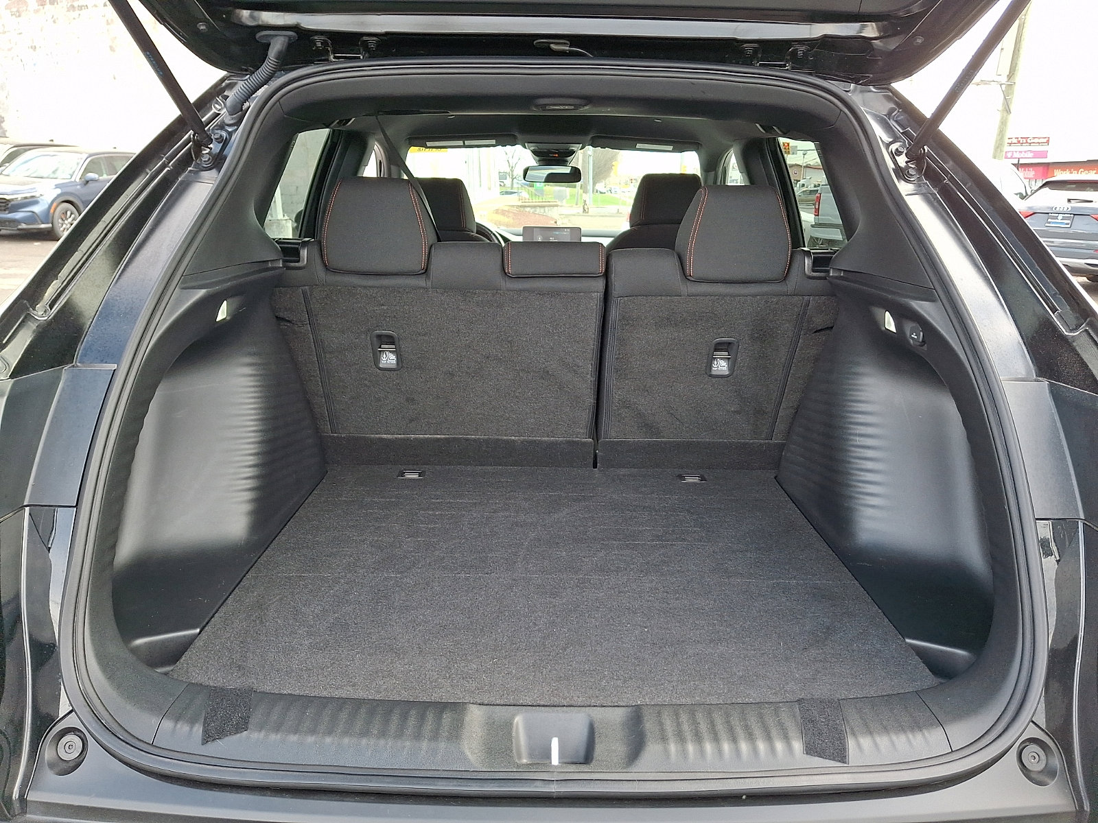 Used 2025 Honda HR-V Sport image 29