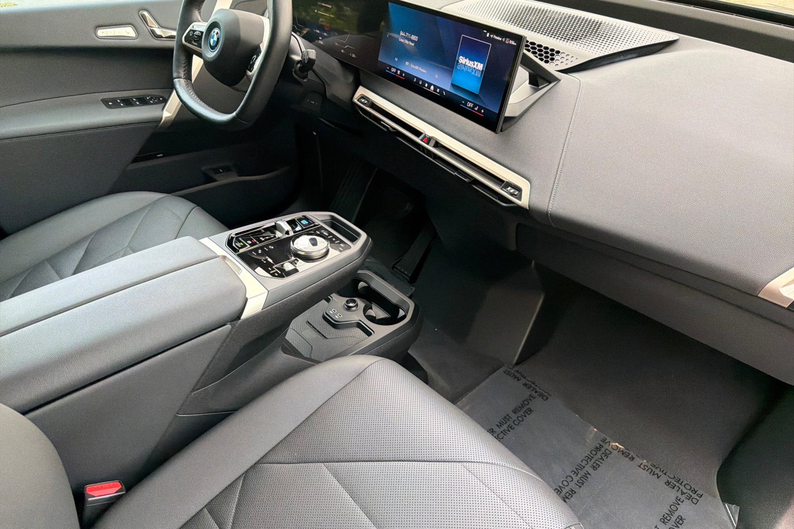 Used 2024 BMW iX xDrive50 w/ Premium Package AWD/4WD image 19