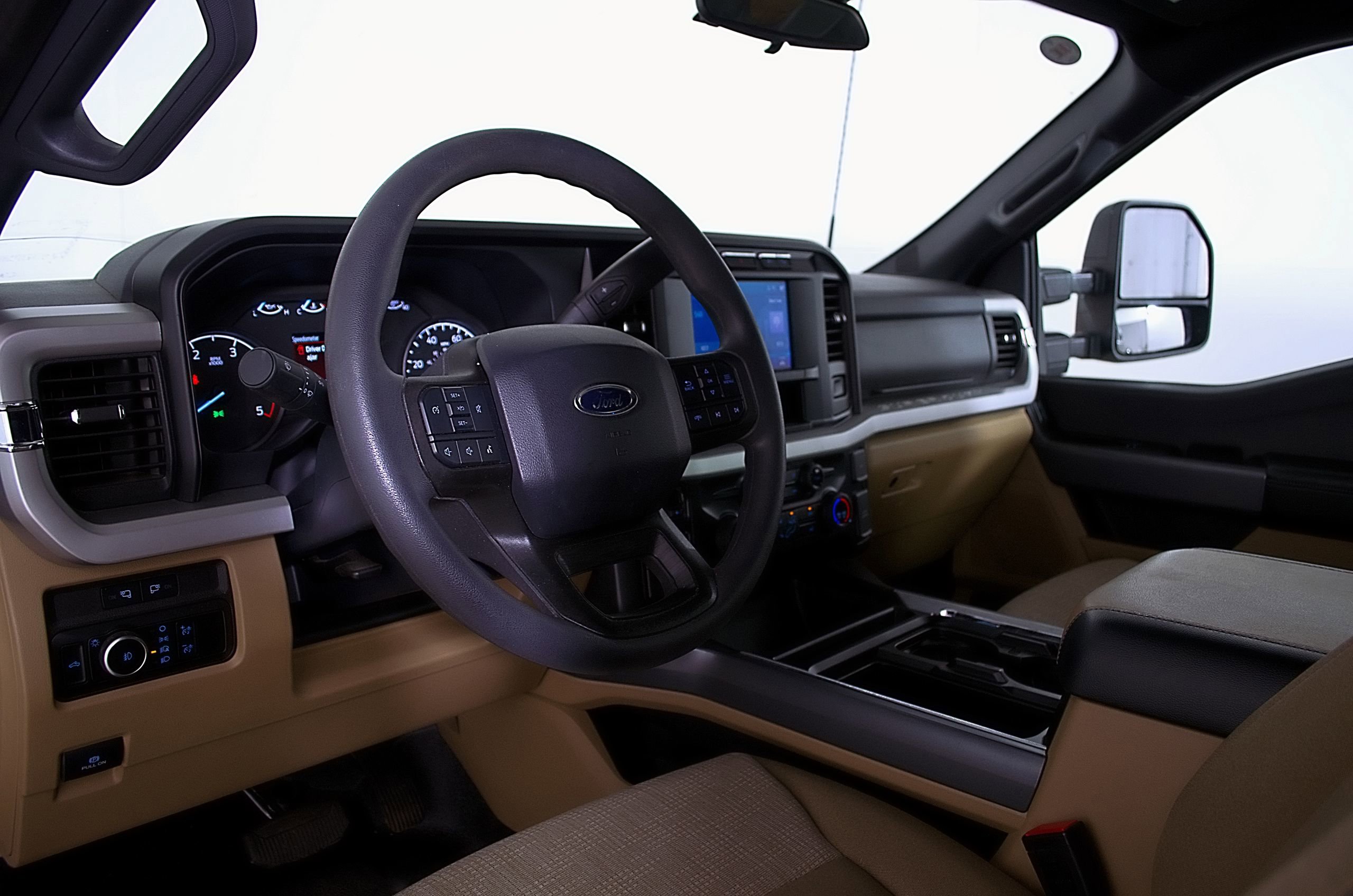 Used 2024 Ford F350 XLT image 11