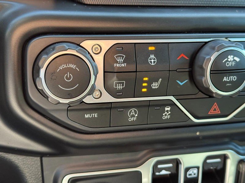 Used 2020 Jeep Gladiator Sport w/ Quick Order Package 24S AWD/4WD image 21
