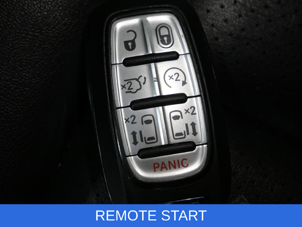 Used 2025 Chrysler Pacifica Select FWD image 30
