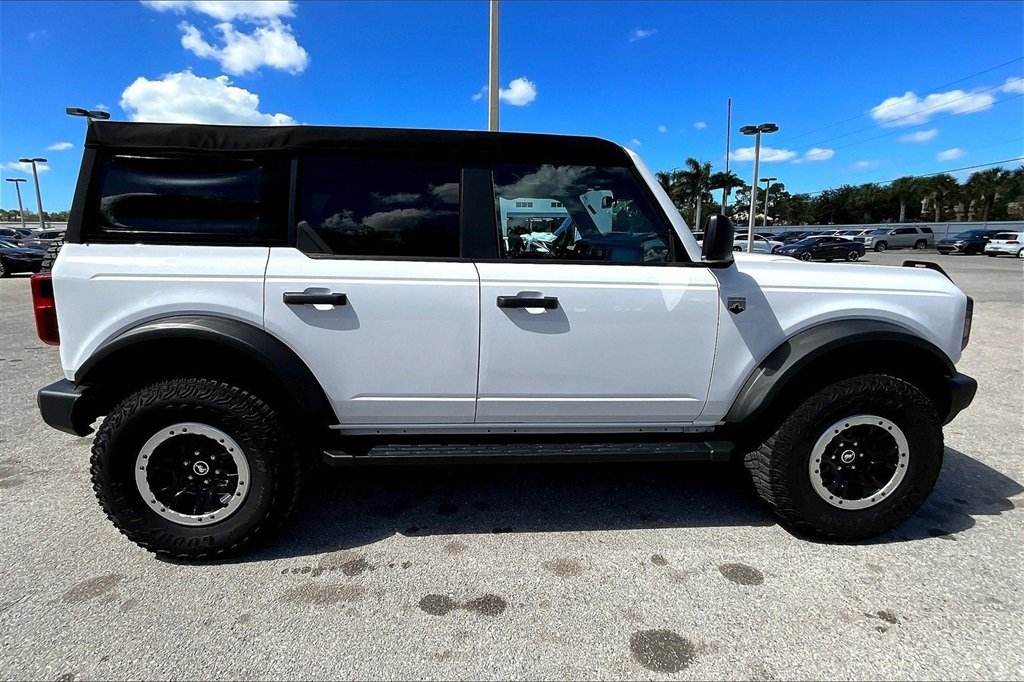 Used 2023 Ford Bronco Big Bend w/ Sasquatch Package image 4