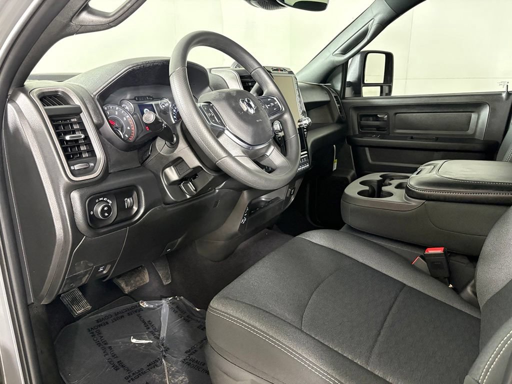 New 2026 RAM 2500 Laramie AWD/4WD image 21