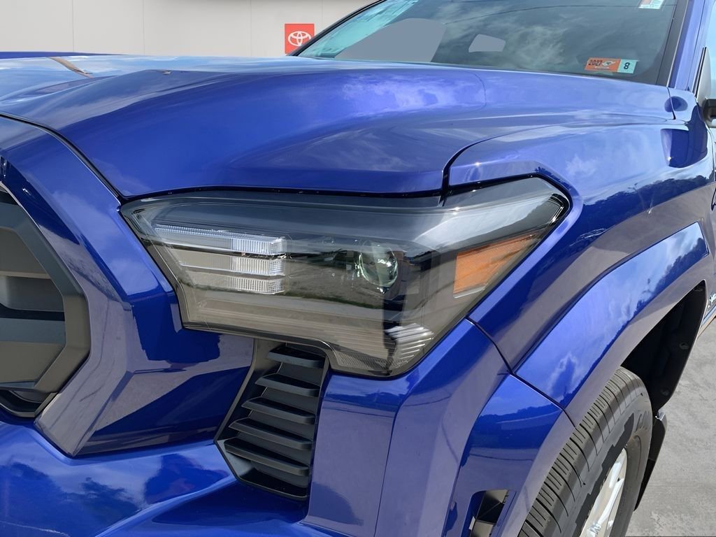 Used 2025 Toyota Tacoma SR5 image 41