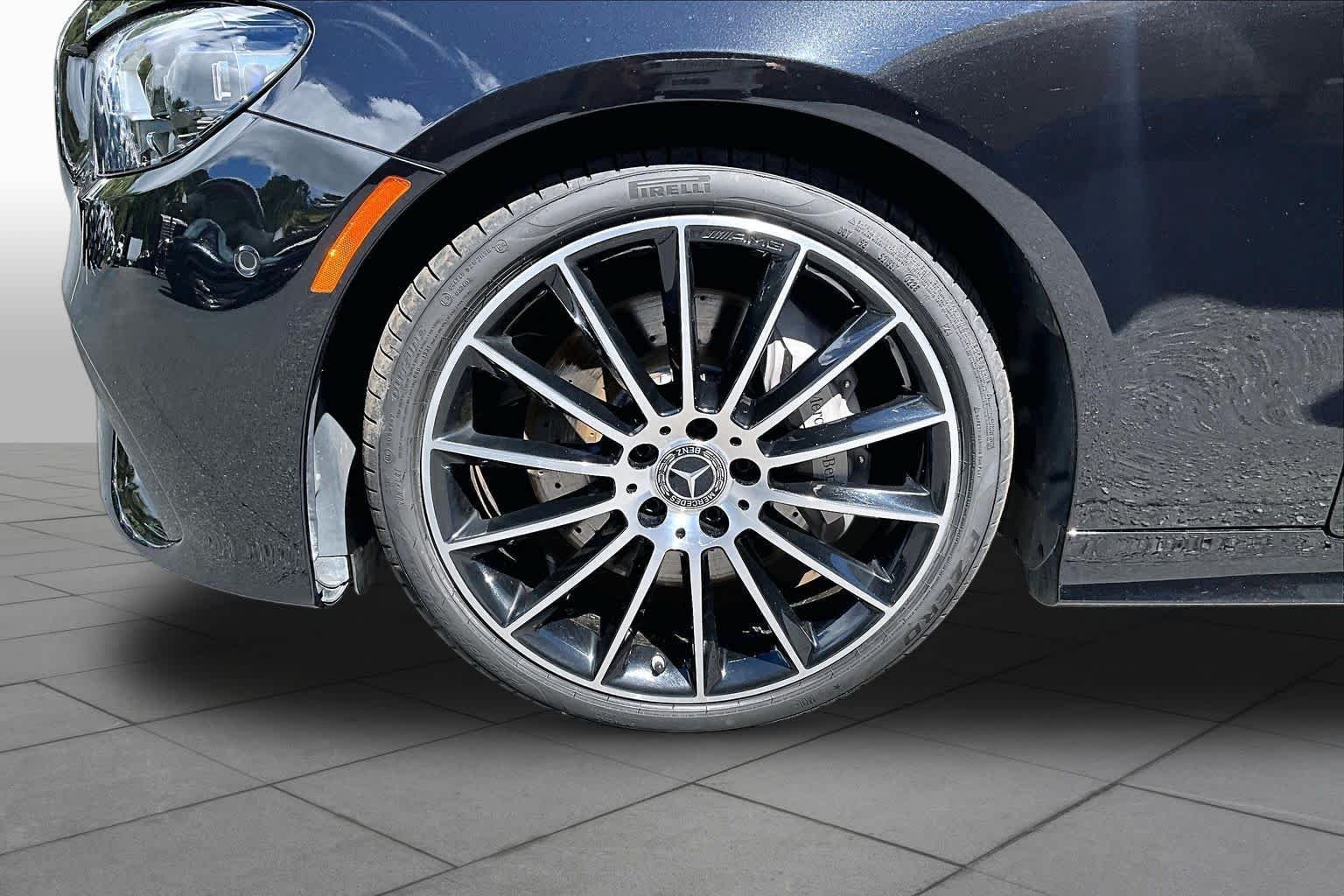 Used 2023 Mercedes-Benz E 450 4MATIC Cabriolet image 9