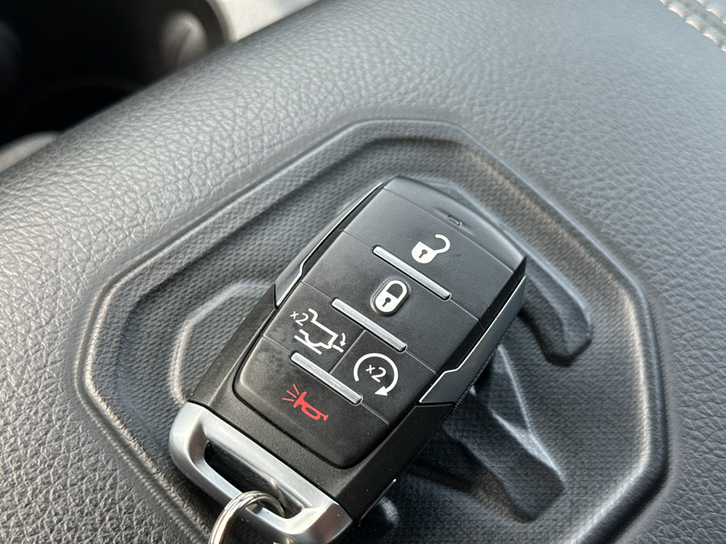 Used 2023 RAM 1500 Laramie AWD/4WD image 36