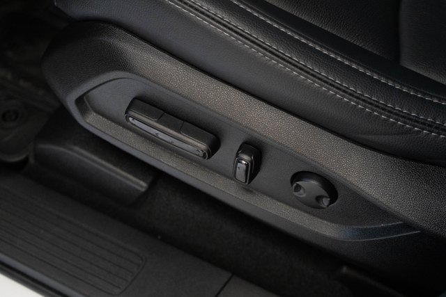 Used 2025 Honda Pilot EX-L image 15