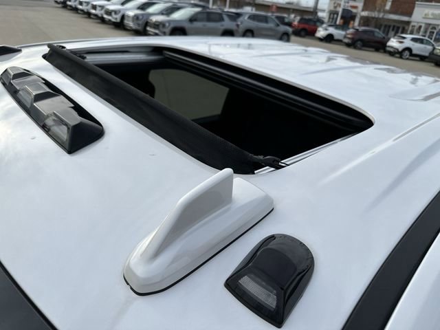 Used 2022 GMC Sierra 3500 Denali w/ Denali Ultimate Package image 34