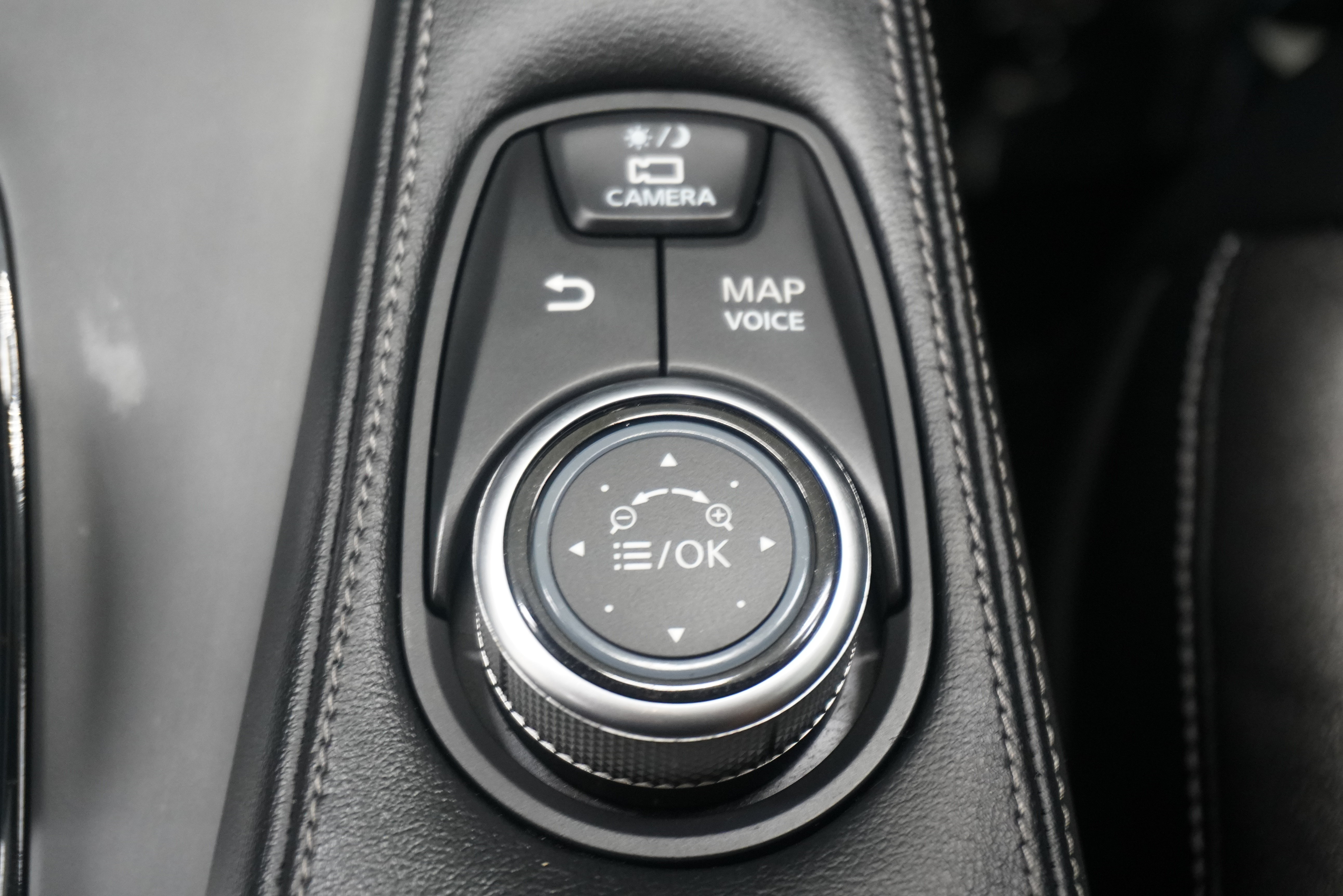 Used 2019 INFINITI QX50 Essential w/ Premium Heat Package FWD image 26