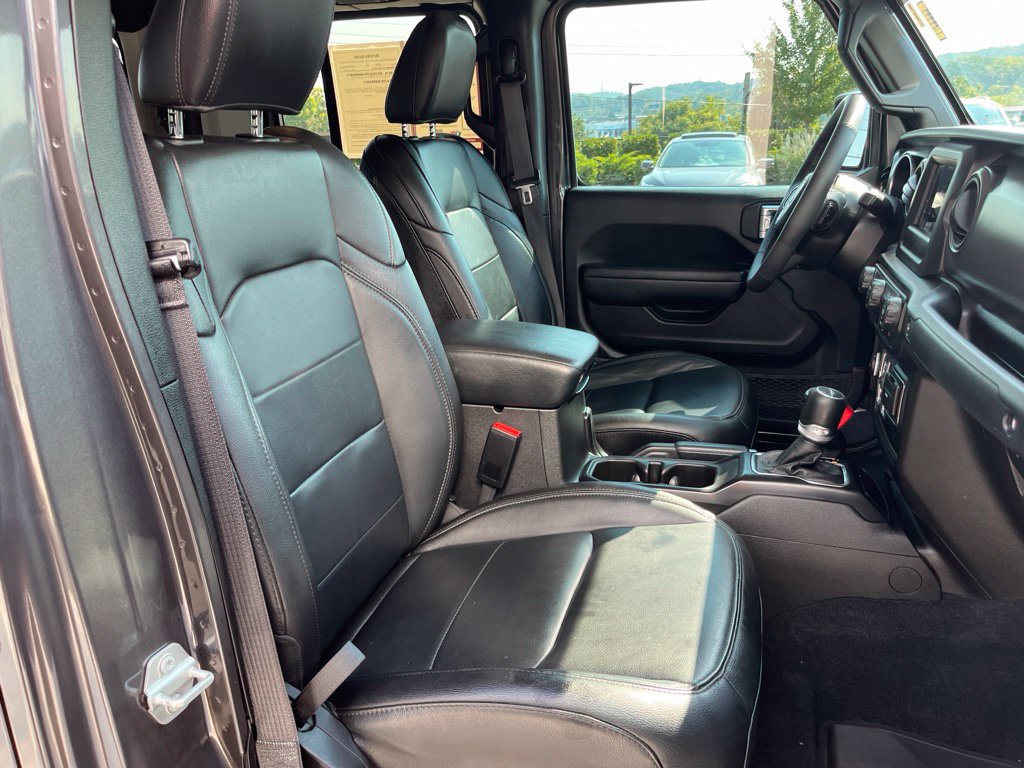 Used 2023 Jeep Gladiator Sport AWD/4WD image 29