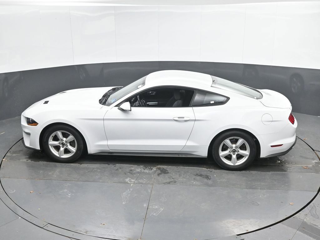 Used 2018 Ford Mustang Coupe RWD image 37
