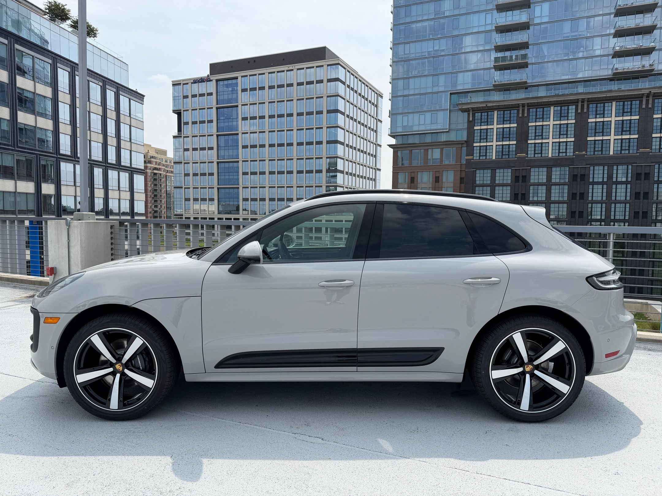 New 2026 Porsche Macan AWD/4WD image 2
