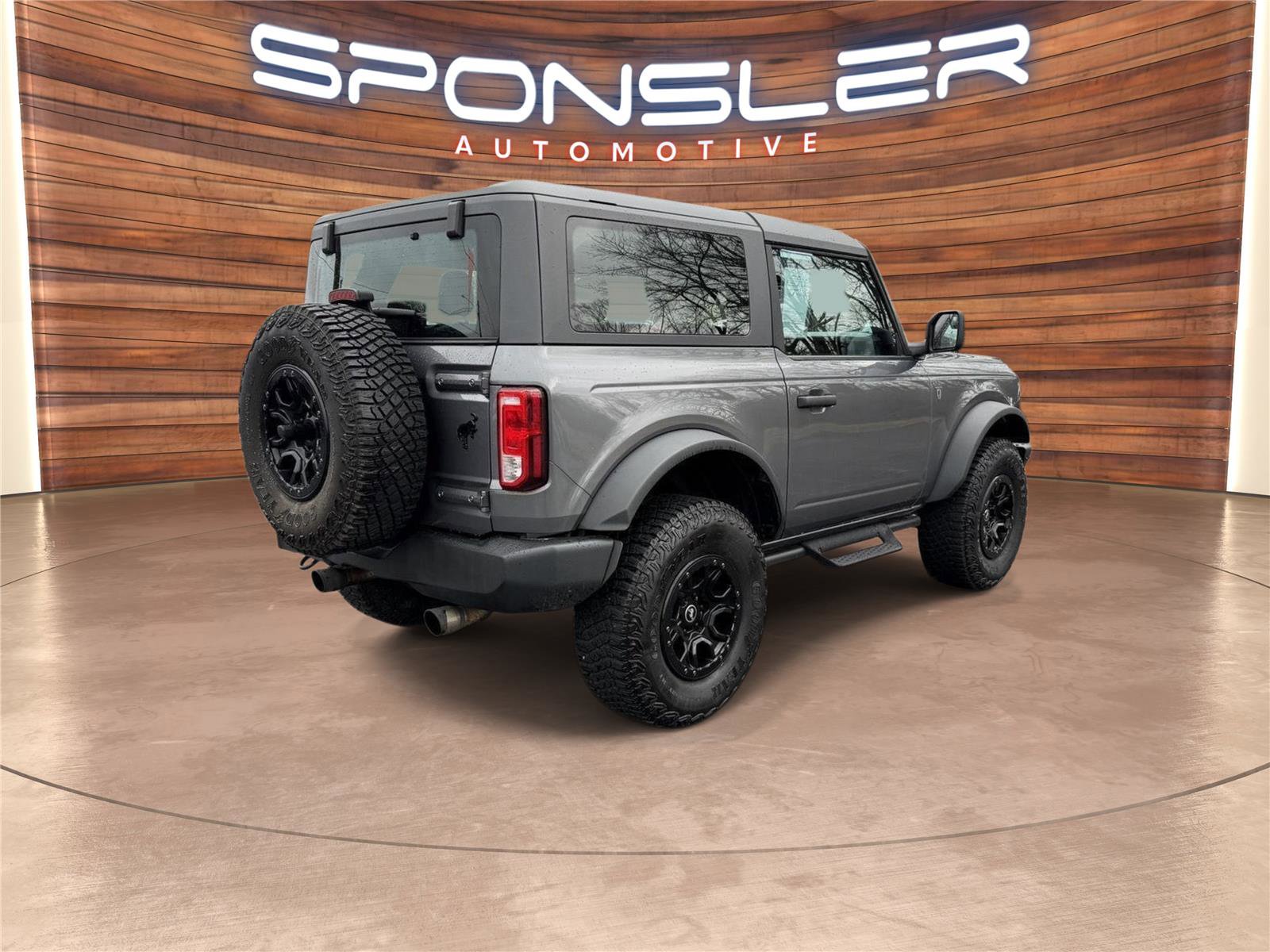 Used 2023 Ford Bronco 2-Door w/ Sasquatch Package image 7