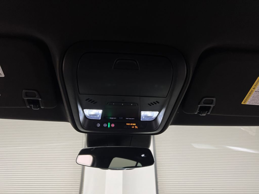 Used 2024 Cadillac XT4 Premium Luxury image 59