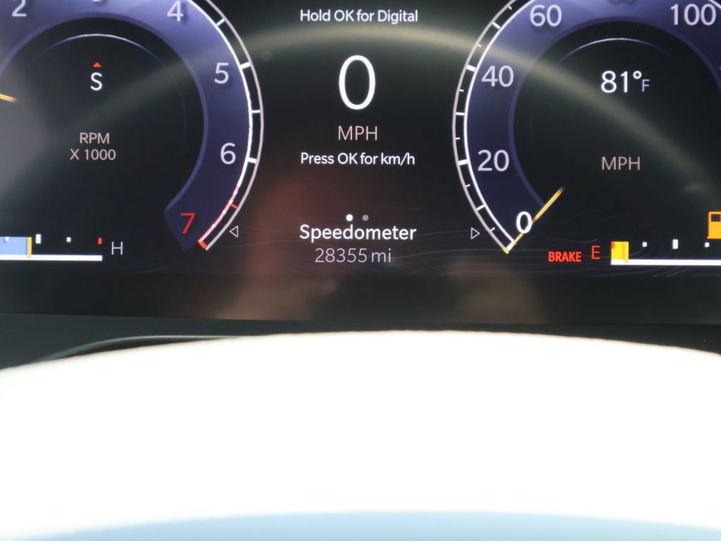 Used 2022 Jeep Grand Cherokee Trailhawk AWD/4WD image 30