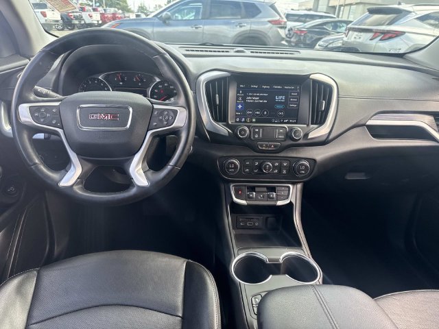 Used 2024 GMC Terrain SLT AWD/4WD image 17