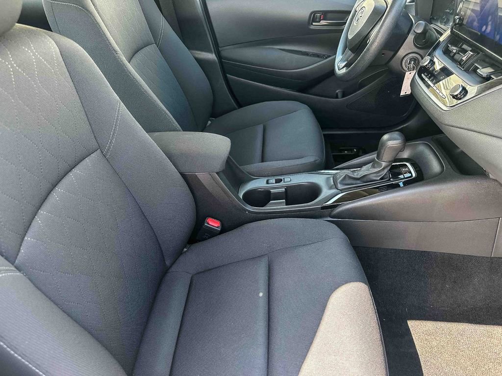 Used 2024 Toyota Corolla LE image 21