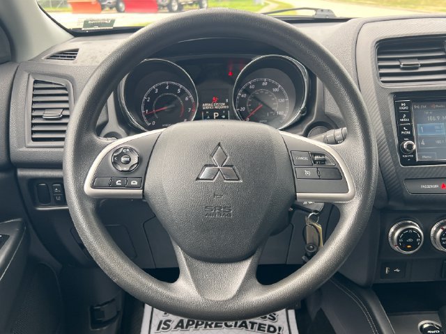 Used 2023 Mitsubishi Outlander Sport SE AWD/4WD image 21