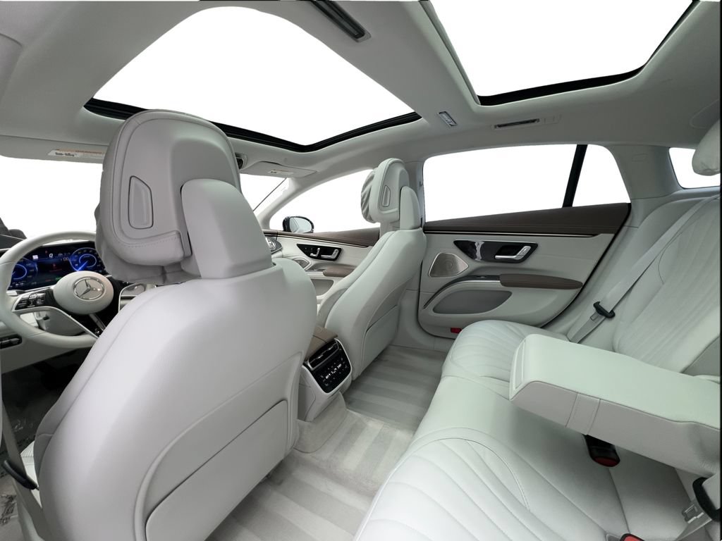 Used 2022 Mercedes-Benz EQS 450+ Sedan image 24