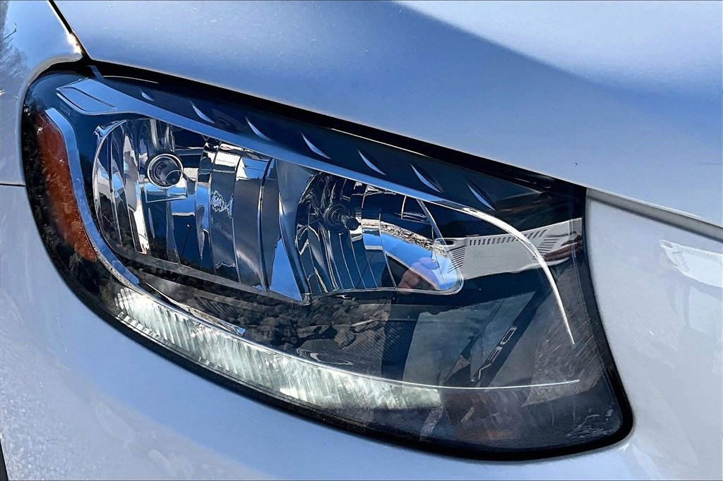 Used 2018 Mercedes-Benz GLC 300 4MATIC image 26