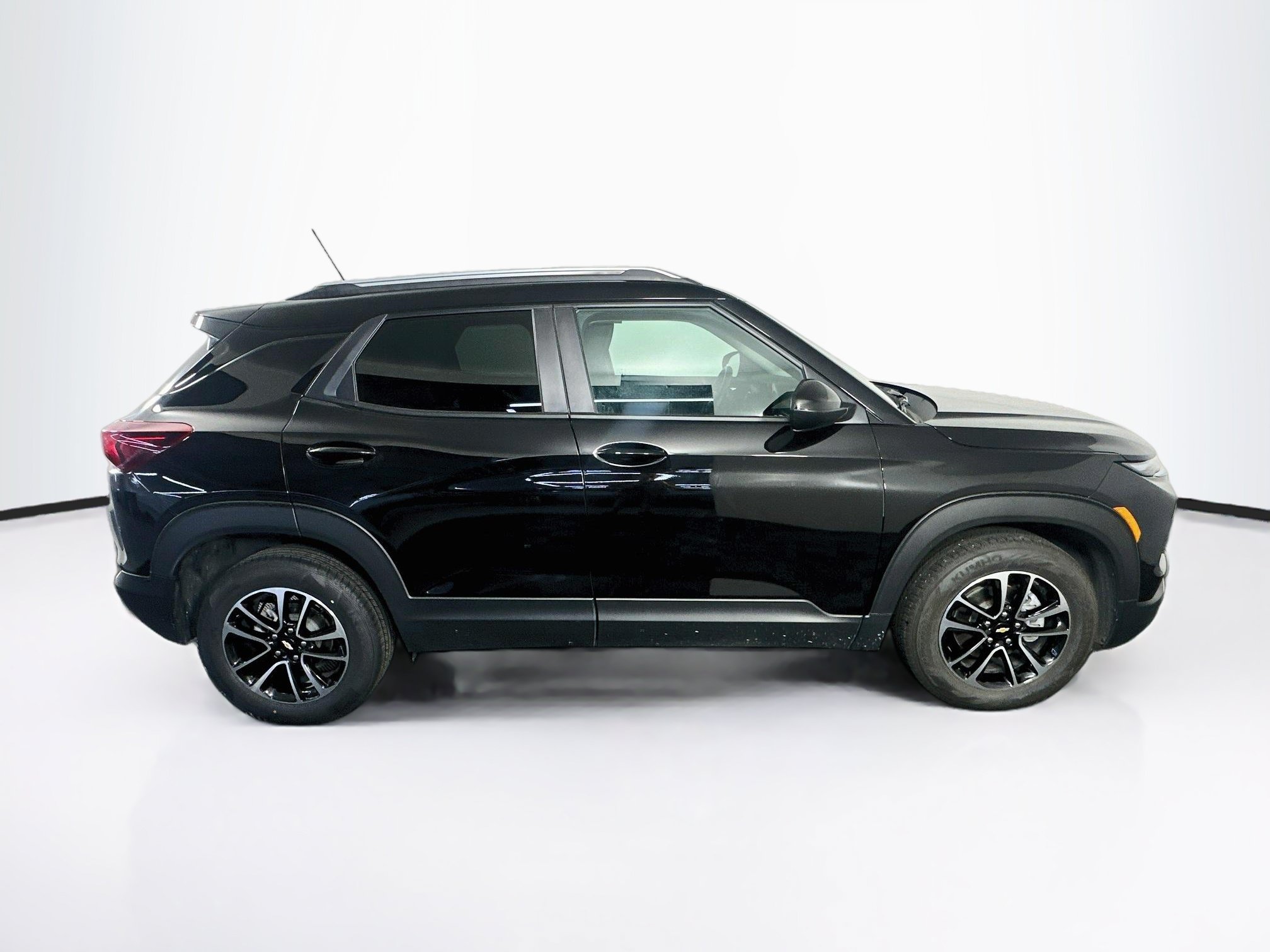 Used 2025 Chevrolet TrailBlazer LT FWD image 10